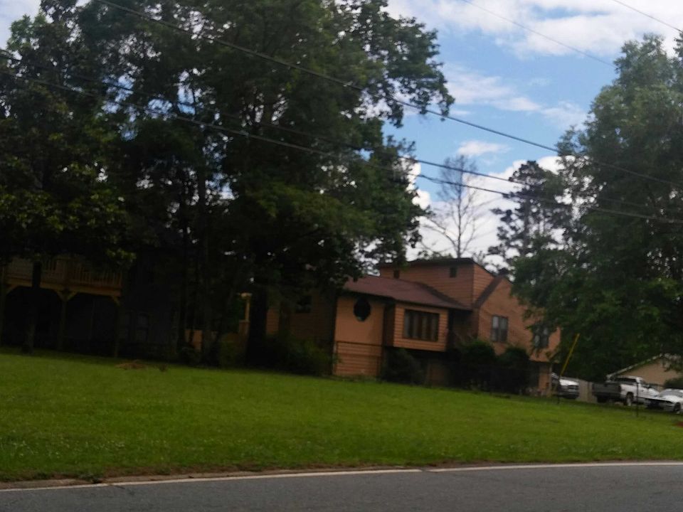 2nd image of 3149 Kellogg Creek Rd
