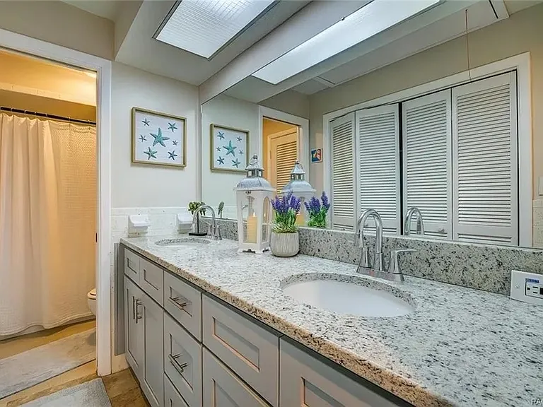 1286 N Seagull Point — Photo 6