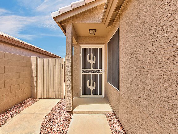 5th image of 10616 W Runion Dr