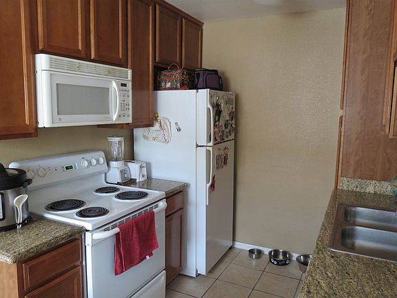 5th image of 1240 North Broadway
