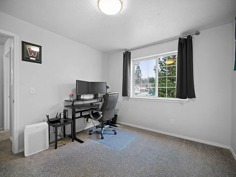 4511 E 15th Ave — Photo 21