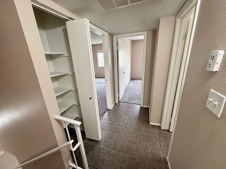 5847 N 48th Dr — Photo 14