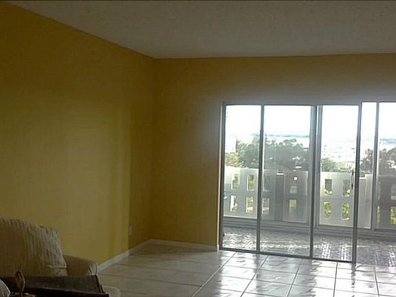 5th image of 4200 Hillcrest Dr APT 807