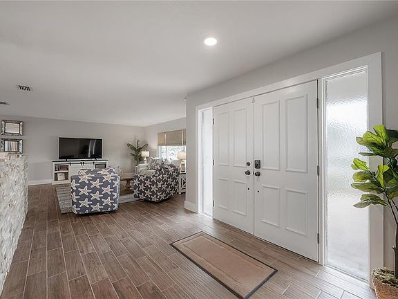 3rd image of 6322 COTTONWOOD LANE