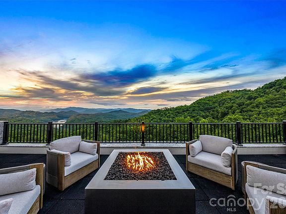 2nd image of 840 Fontana Trace Dr
