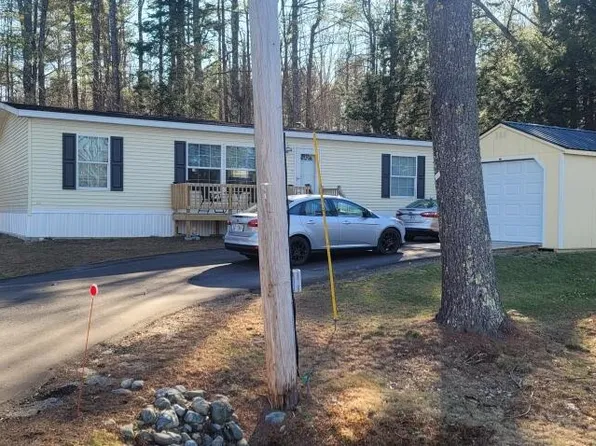 109 Pineland Drive, Winthrop, ME 04364