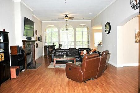 3rd image of 3950 Lord Byron Cir