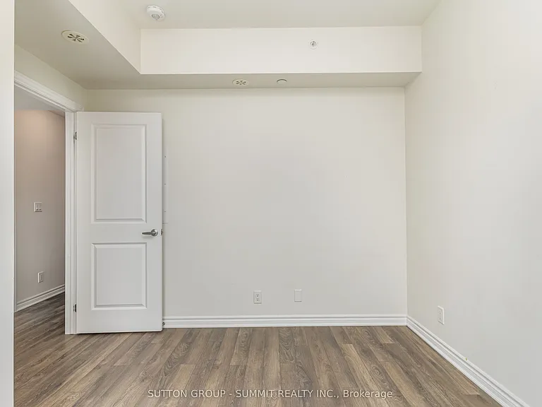 3580 Lake Shore Blvd W #16 — Photo 17