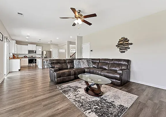 3161 Matthews Dr — Photo 16
