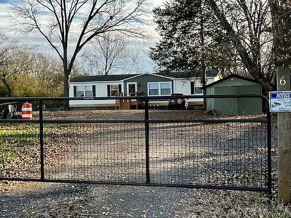 2nd image of 6 Sunnydale Dr