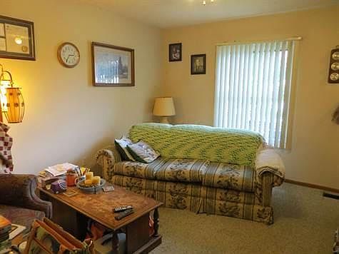 4th image of 722 Michael View Ct