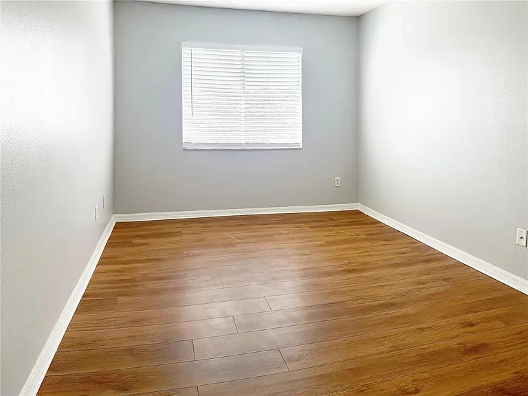 515 Orchid Dr — Photo 5