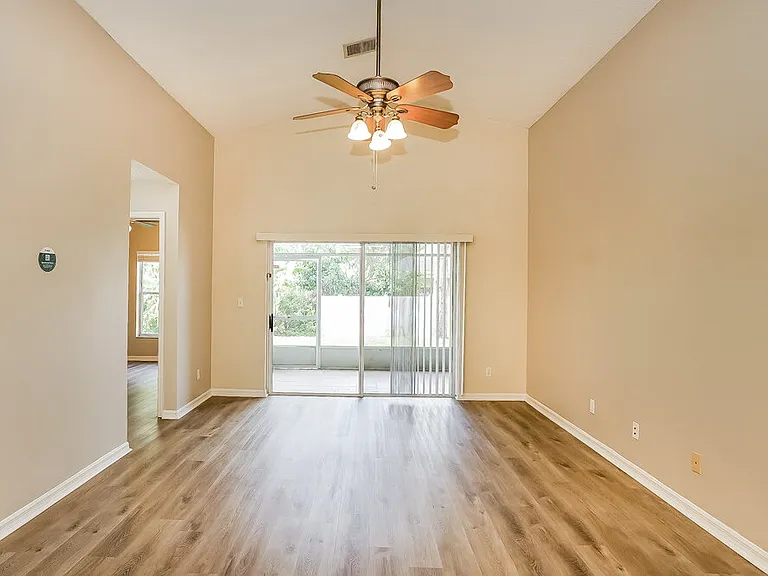1289 Himalayan Ct — Photo 7
