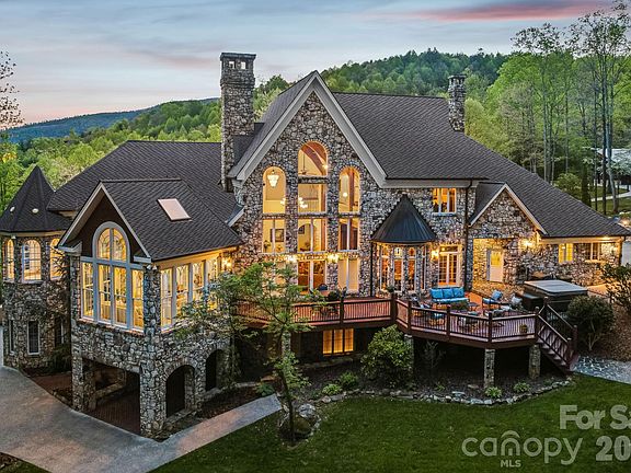 3rd image of 5712 Summit Rd