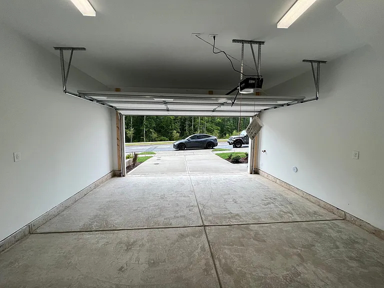 1914 Fahey Dr — Photo 12