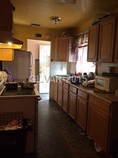 2nd image of 2100 W Washington Ave