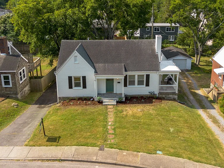 2313 Sunset Pl — Photo 22