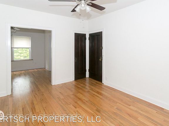 4th image of 4619 N Leavitt St APT 1