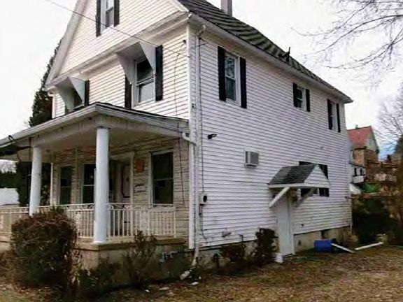 4th image of 103 N Merrifield Ave