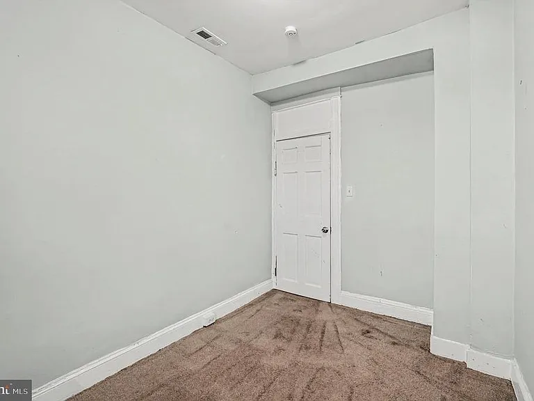409 N Edgewood St — Photo 19