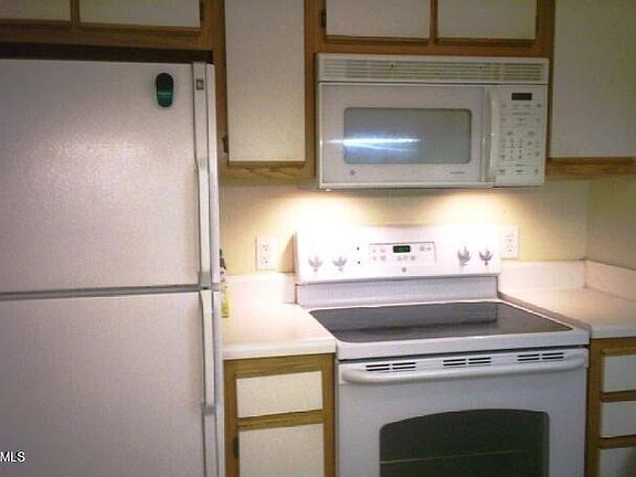 4th image of 1521 Graduate Ln APT 101