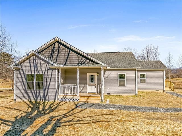 1st image of 129 Chinaberry Ln