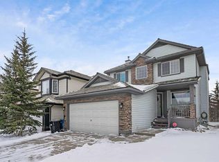 7945 N Springbank Blvd SW, Calgary, AB T3H4L9
