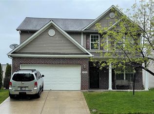 11034 Schoolhouse Rd, Fishers, IN 46037