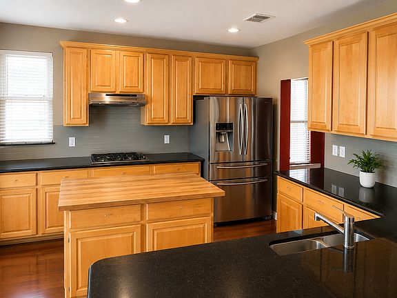 5th image of 737 Westminster Way