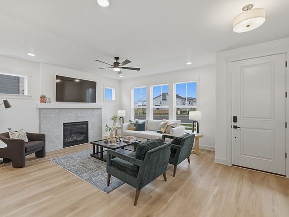 The Sidney II - Family Room