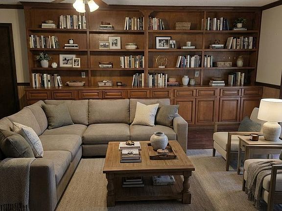 4th image of 528 Gardner Rd NW