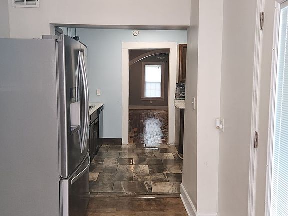 5th image of 5004 Holmes Ave #A
