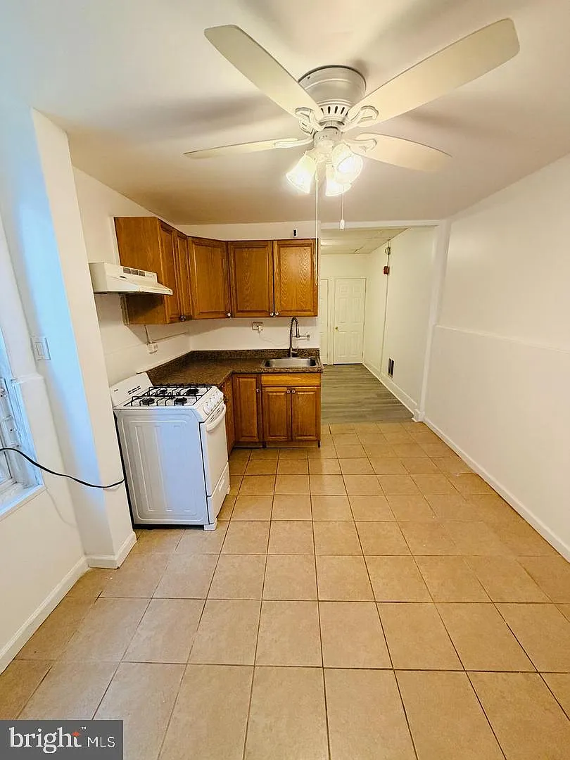 4 bed, 2.0 bath, 1316 sqft, $1,775 — Photo 3