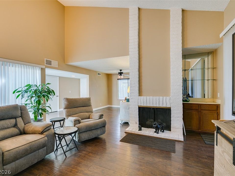 1st image of 4647 Madreperla St