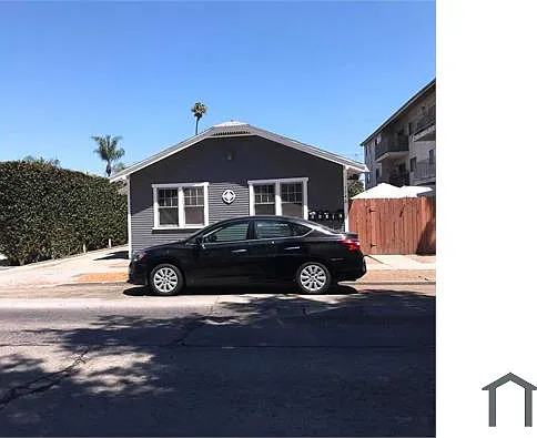 1146 Junipero Ave #C — Photo 2