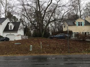 5507 Creek Crossing Dr, Midlothian, VA 23112