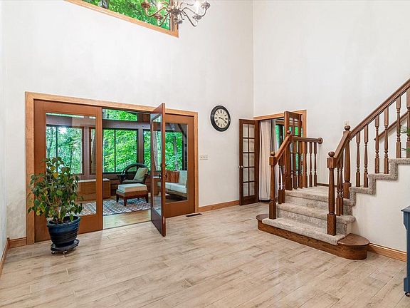5th image of W5094 Highland PLACE