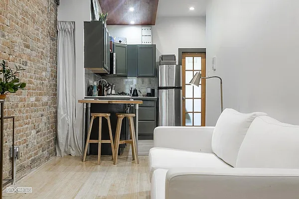 Rented by Corcoran | media 20