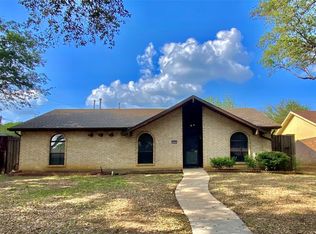 1321 Iris Ln, Lewisville, TX 75067