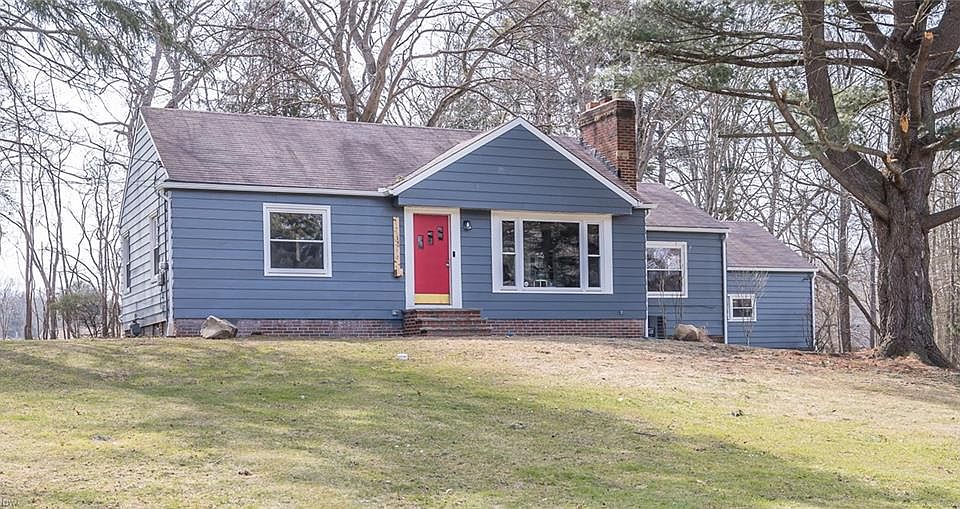 1st image of 17076 S Meadowpark Dr