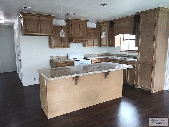 4th image of 4401 Lisa Ave