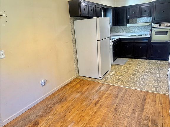 5th image of 149 Locust Drive