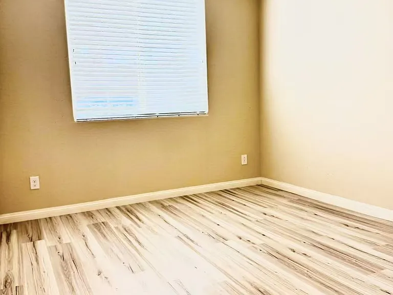 8938 Whitten Park Ave — Photo 11