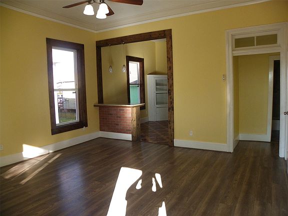 3rd image of 1106 40th St