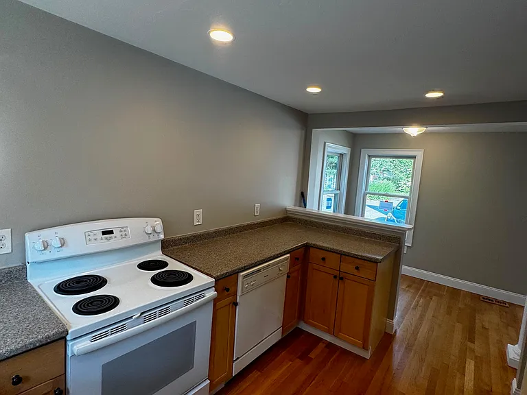13C Wards Ln #C — Photo 2