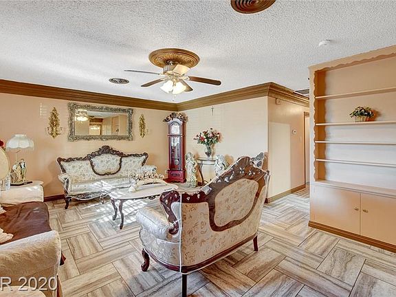 4th image of 300 Eldorado Canyon St