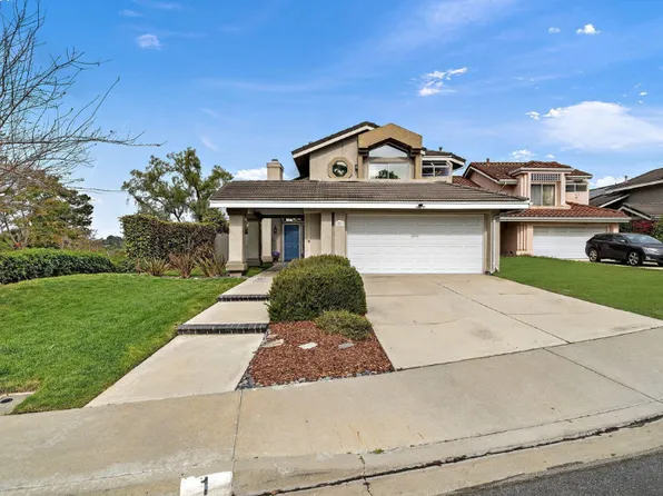 1 Saint Isabella, Laguna Niguel, CA 92677