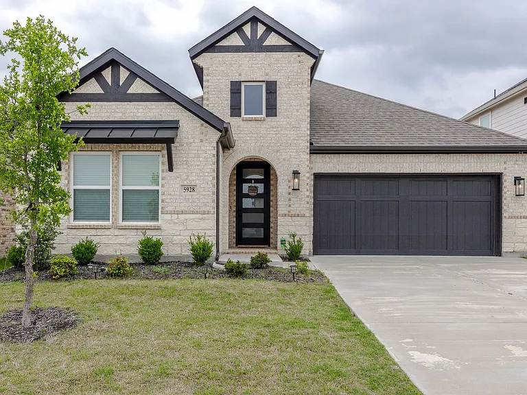 5928 Mustang Creek Ln — Photo 2