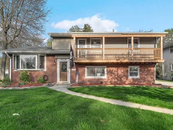 8719 Linden Ave, Munster, IN 46321