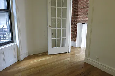 Rented by Manhattan Best Realty, Inc.